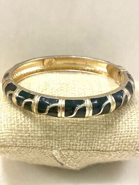 Vintage Black Enamel Hinged Bangle Bracelet Signed Designer Gold Tone Geometric